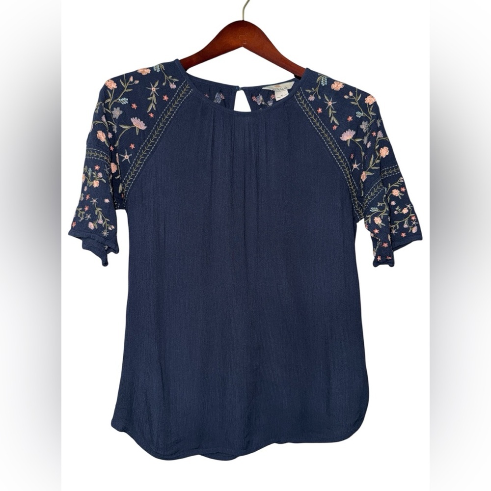 🔥Bob Timberlake Navy Embroidered Blouse – Size M - Picture 2 of 5